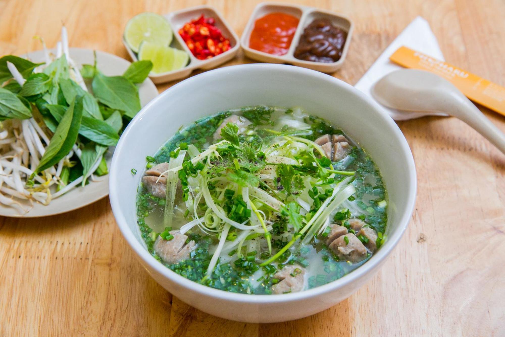 Hung Thanh Airport - Gan Sieu Thi Vincom