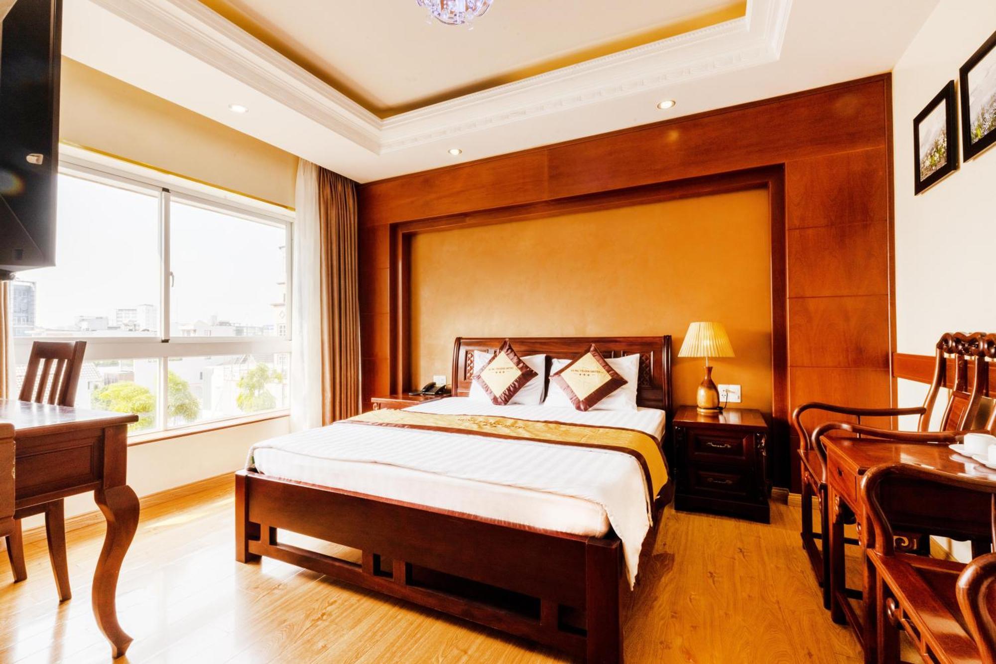 Hung Thanh Airport - Gan Sieu Thi Vincom Hotel 3*